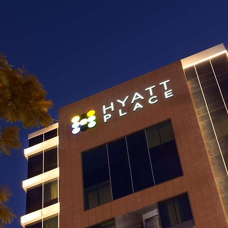Hyatt Place Dubai Baniyas Square Exteriör bild