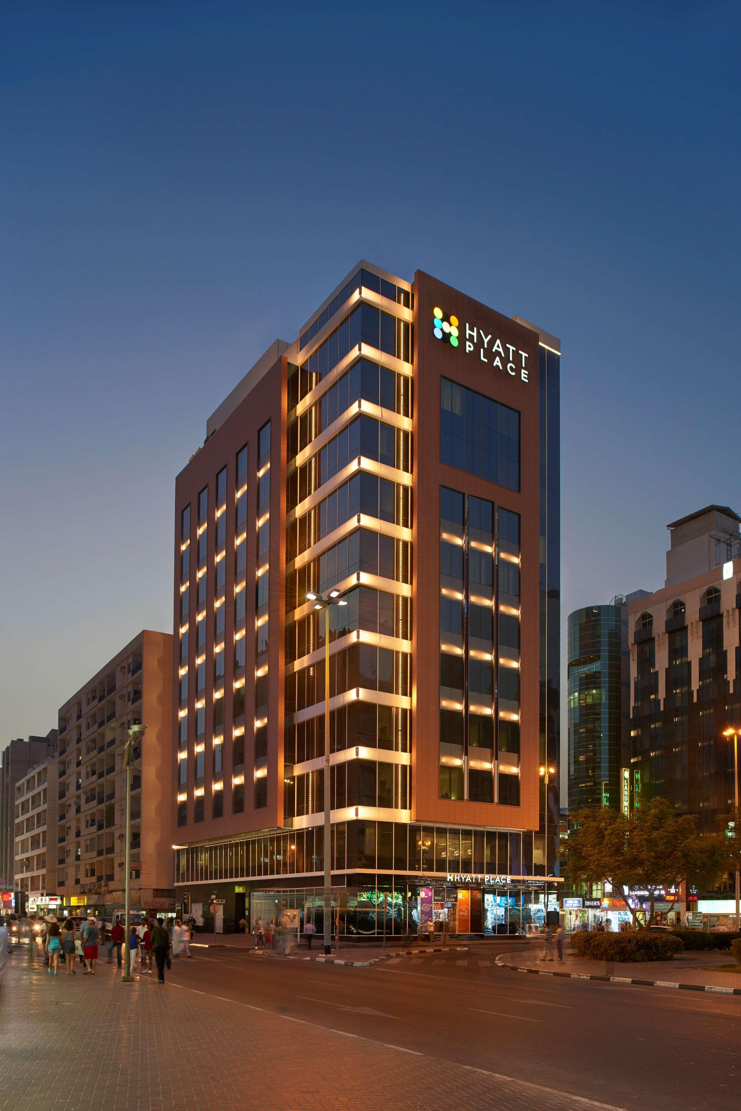 Hyatt Place Dubai Baniyas Square Exteriör bild
