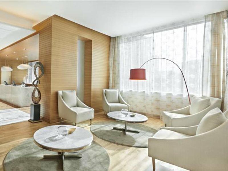 Hyatt Place Dubai Baniyas Square Exteriör bild